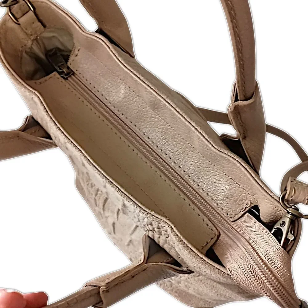 Borse in Pelle Suede Crossbody Bag Mini Bucket Bag Faux Croc Embossed Tan Italy.